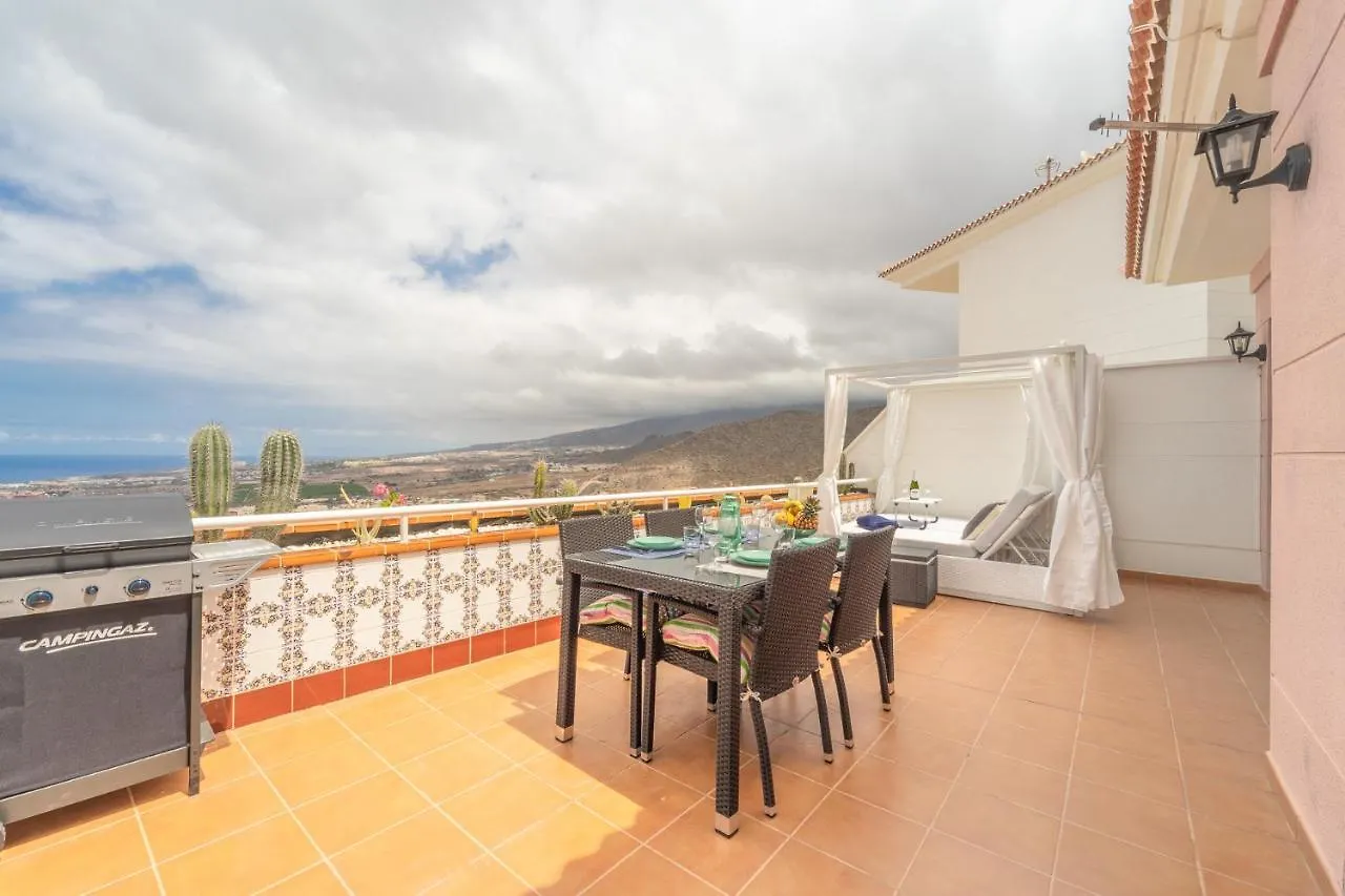 Apartment Ferienwohnung Luxury Penthouse 105M2,Bali Bed,Heated Pool,Sunset Costa Adeje