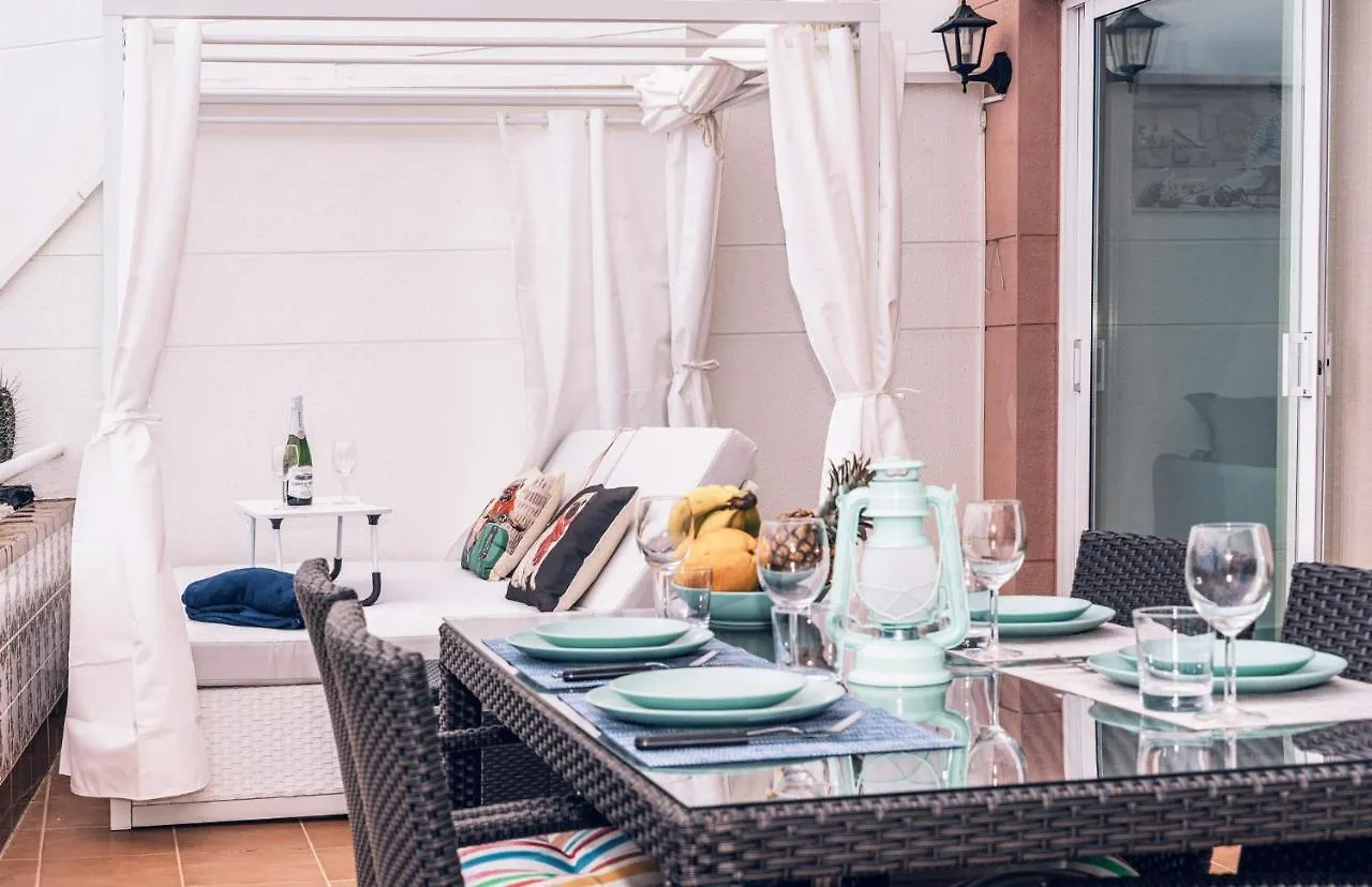 Apartment Ferienwohnung Luxury Penthouse 105M2,Bali Bed,Heated Pool,Sunset Costa Adeje  Spanien